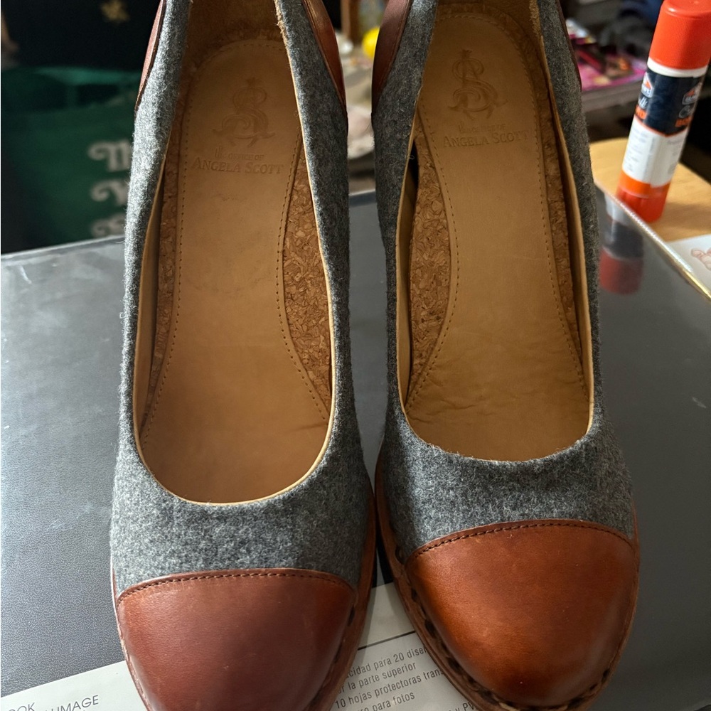Women's angela Scott Gray and Brown heel